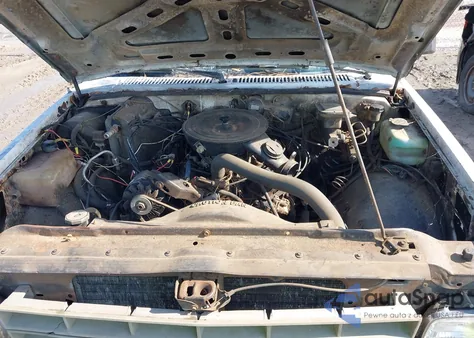 1988 Chevrolet S Truck S10 из США, поврежденный, VIN 1GCBS14E0J2250990